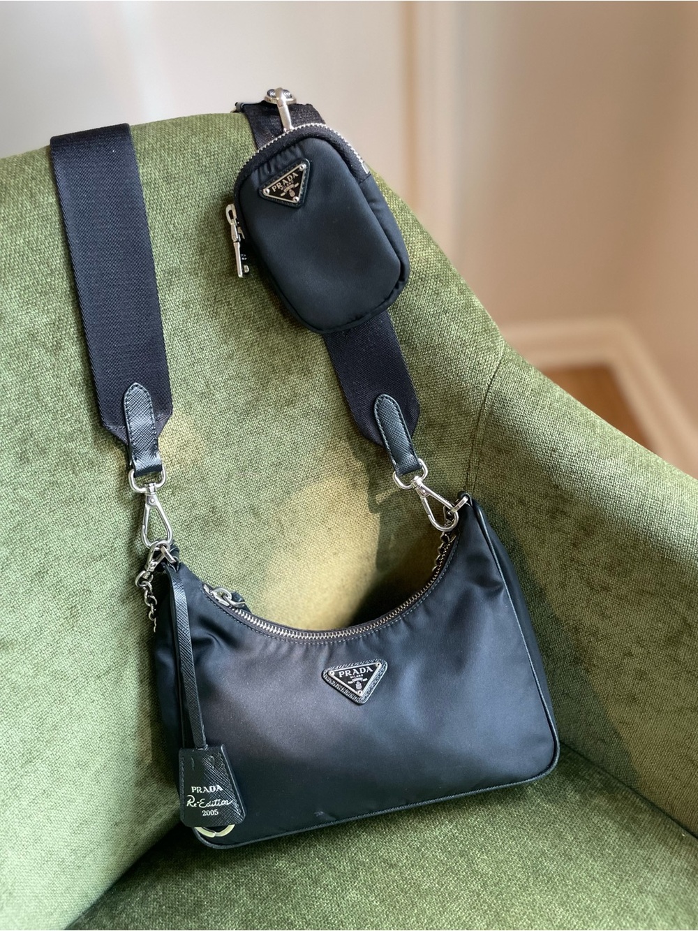 Authentic Prada Re-Edition 2005 in black nylon with silver-tone hardware